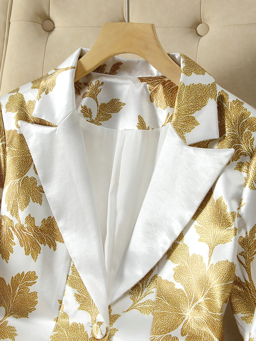 Elegant Fashion Casual Glamorous Long Blazer with Exquisite Print Design, No Pockets Stylish Outerwear, Available in All Seasons